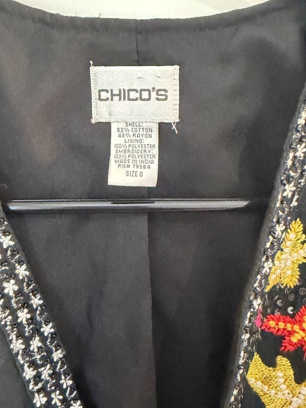Chicos Size 0 Floral Embroidered Jacket Black Open Front Boho Art to Wear - Picture 3 of 6